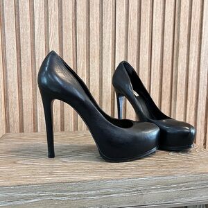 Kelsi Dagger Black Heels